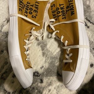 Brand New Converse ✨